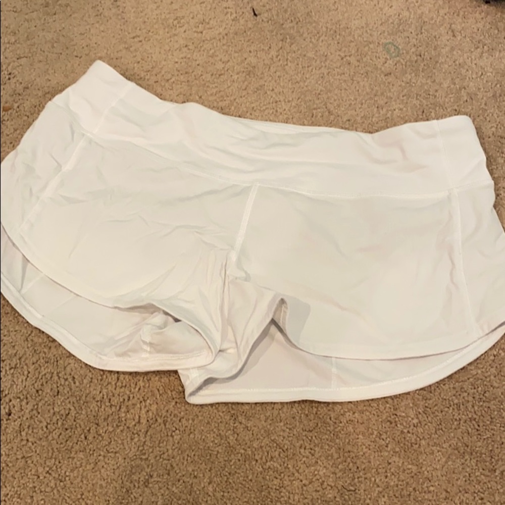 White lululemon shorts